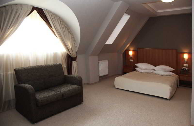 Hotel Praha Uzjhorod Eksteriør billede